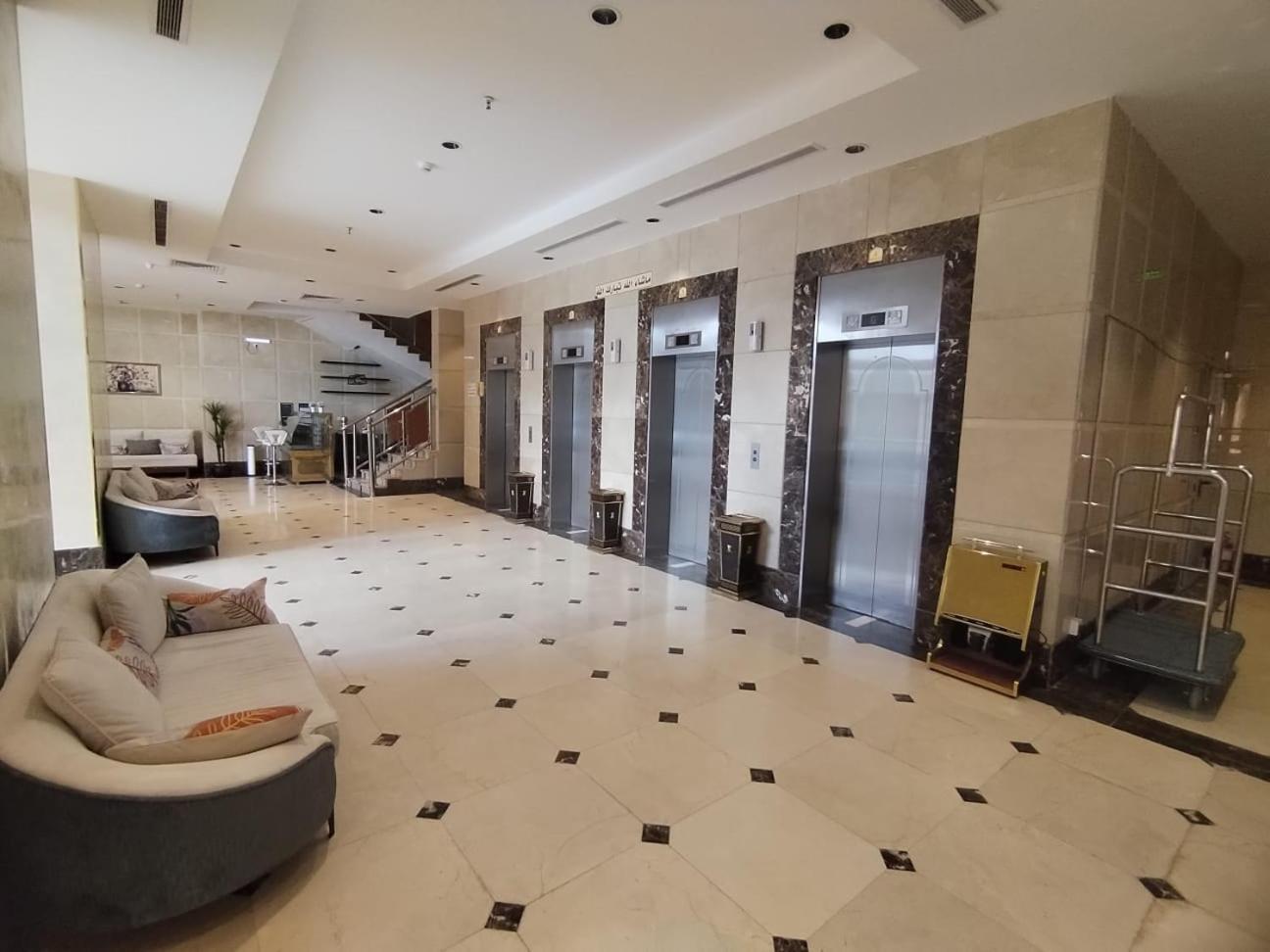 Al Kiram Hotel Al Azizia メッカ エクステリア 写真