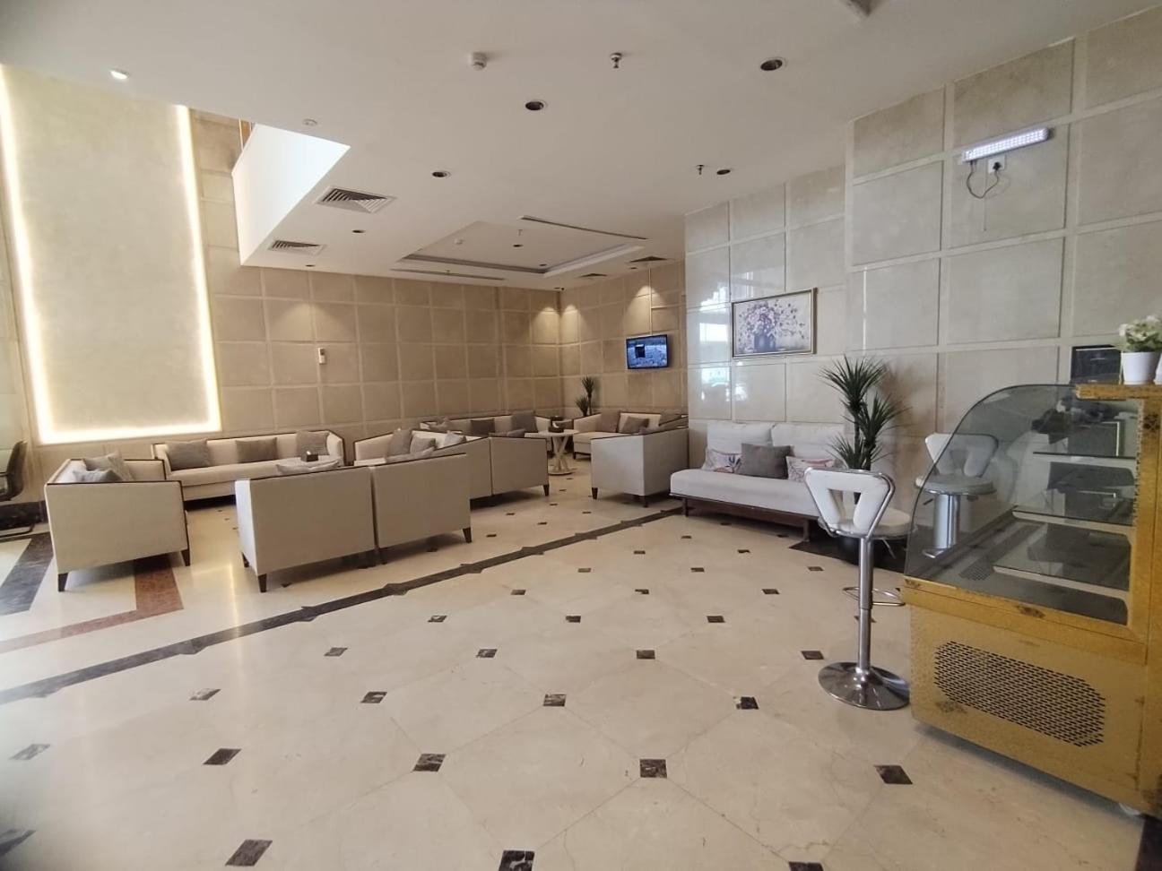 Al Kiram Hotel Al Azizia メッカ エクステリア 写真