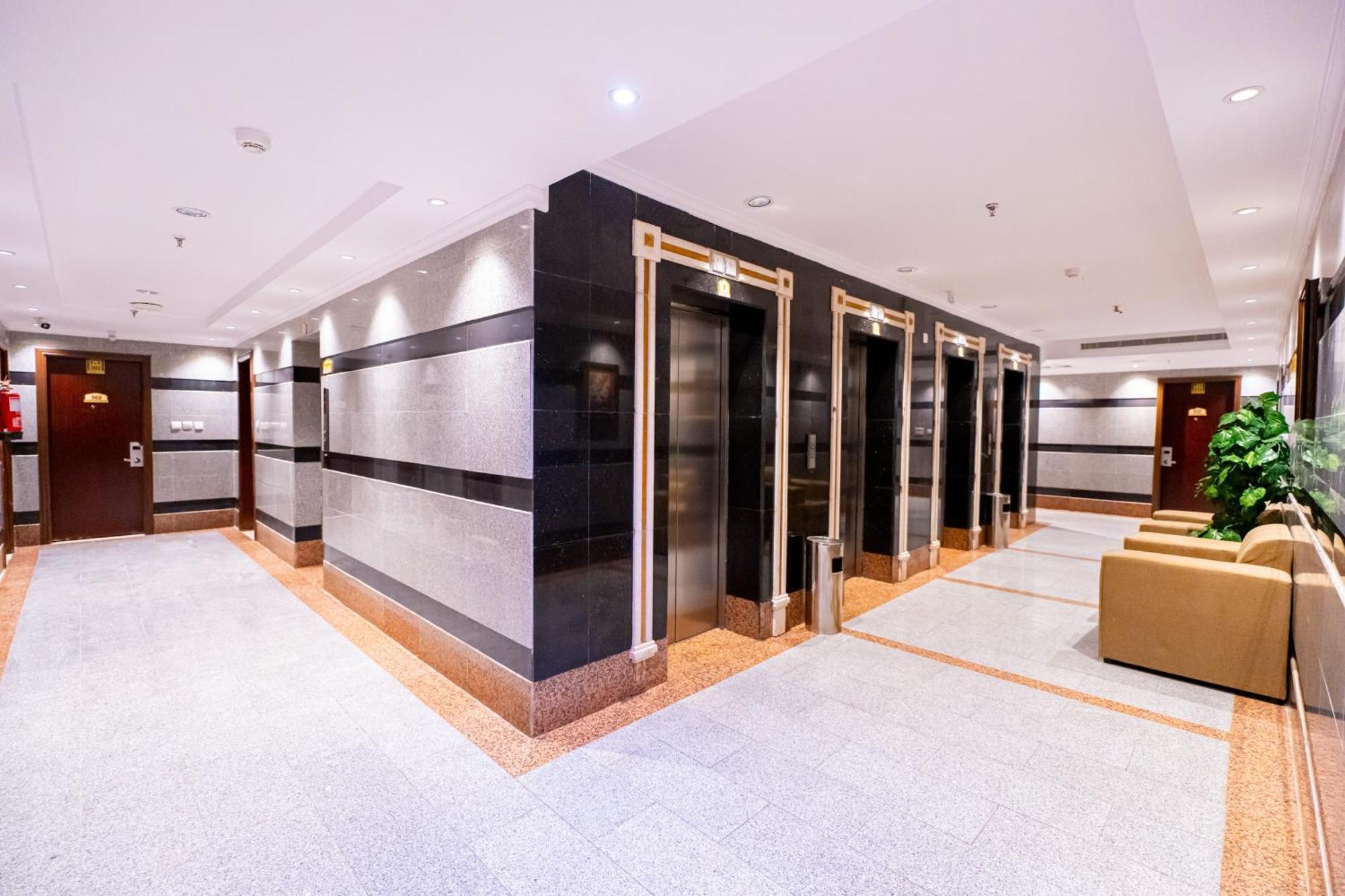 Al Kiram Hotel Al Azizia メッカ エクステリア 写真